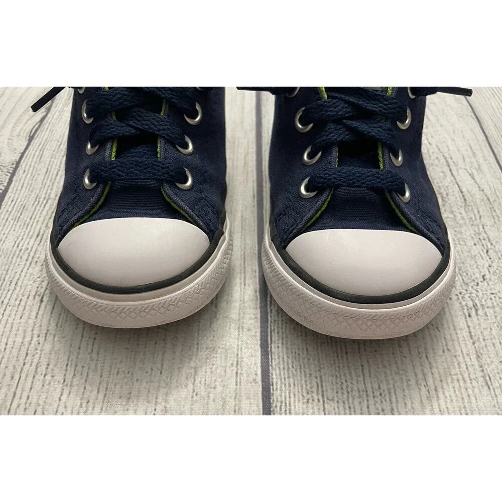 Converse navy blue